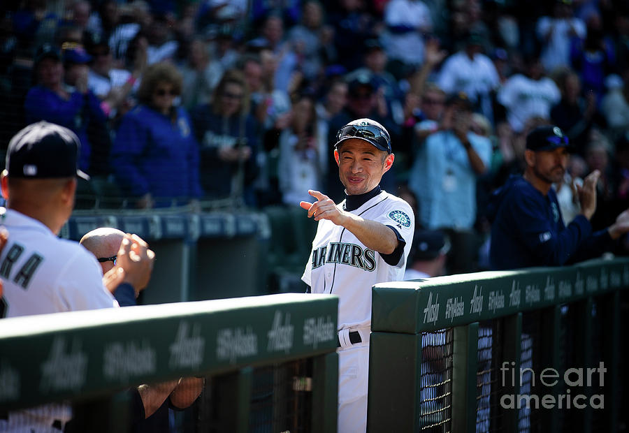 Ichiro Suzuki Photograph by Lindsey Wasson Ichiro Suzuki Photograph by Lindsey Wasson