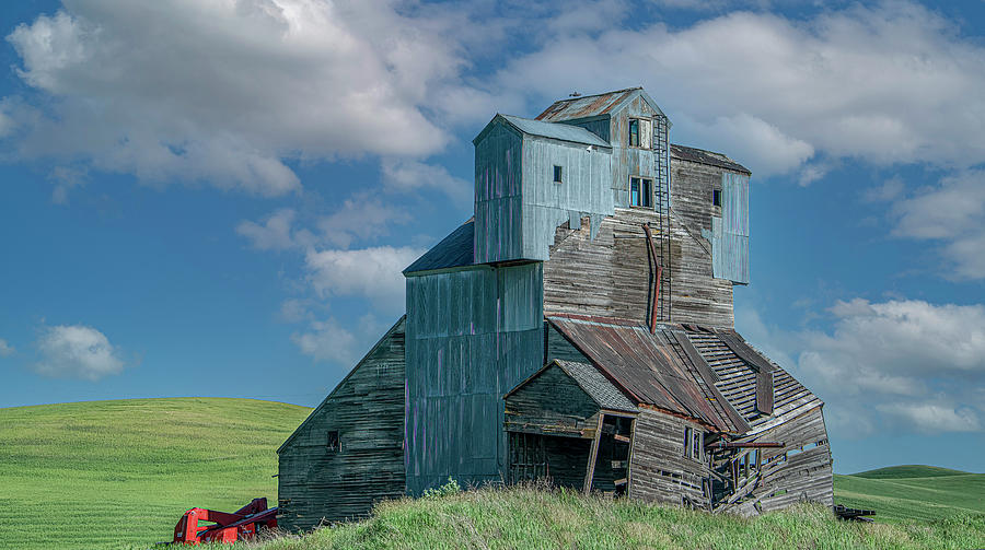 Icon of Days Past, Grain Elevator of Rural Washington Photograph by Marcy Wielfaert