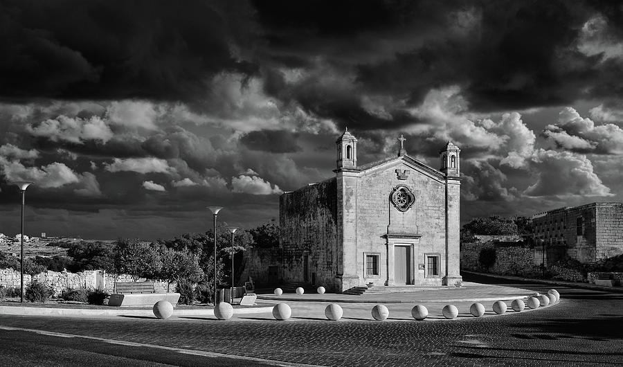 Il-Maqluba chapel in Qrendi - Black and white photo Photograph by Stephan Grixti