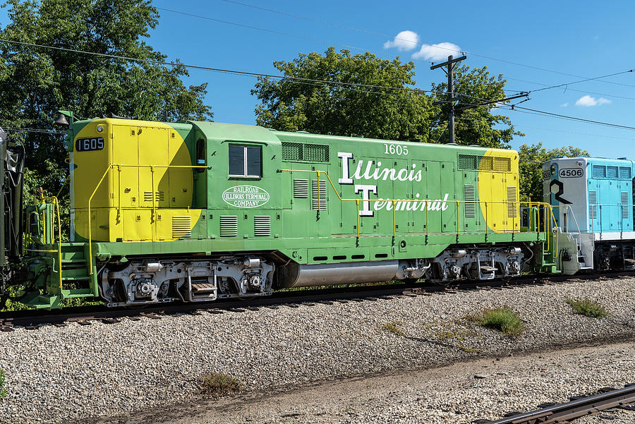 Illinois Terminal Railroad 1605 Photograph by Randy Scherkenbach