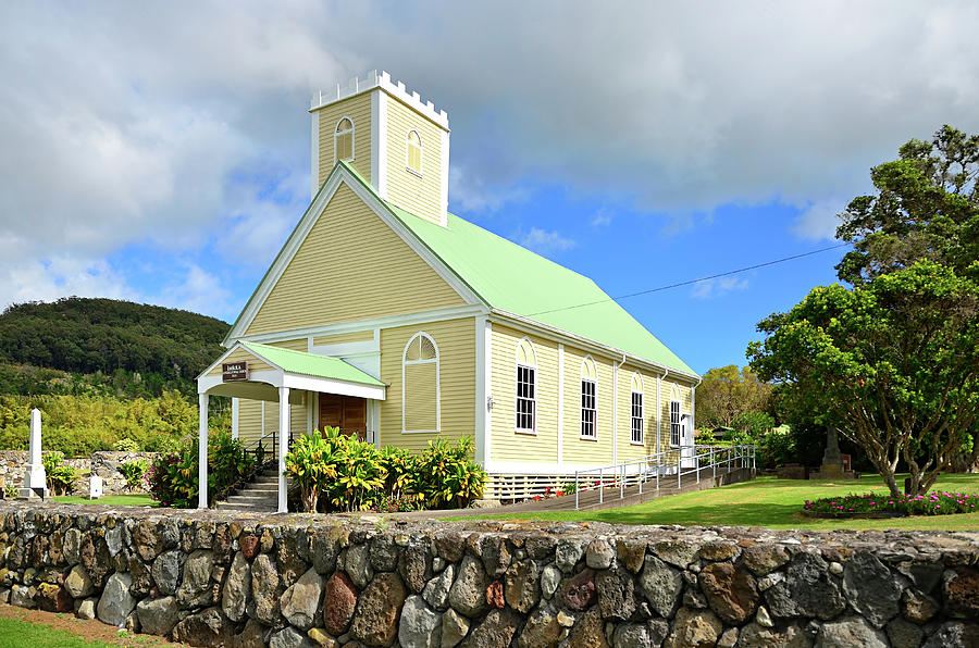 Imiola Congregational Church Photograph by David Lawson