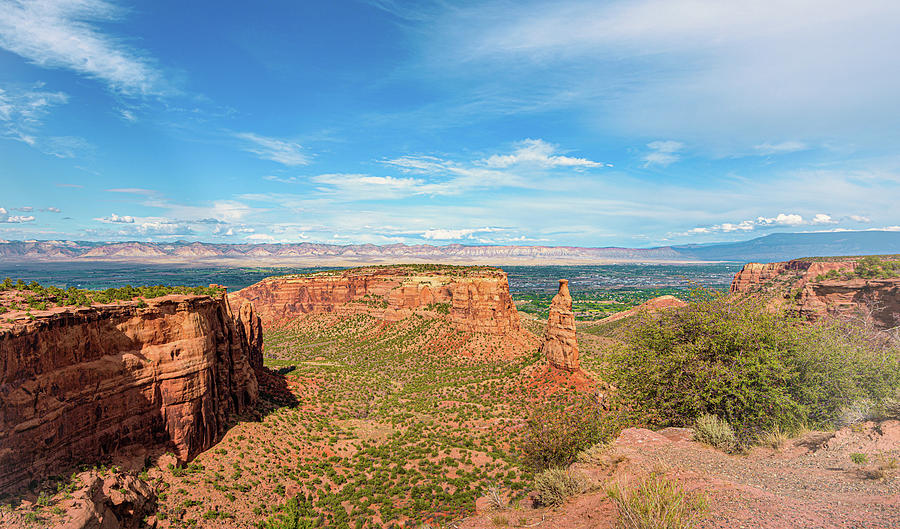Independence Monument Trail In Colorado National Monument Photograph by Tom Potter
