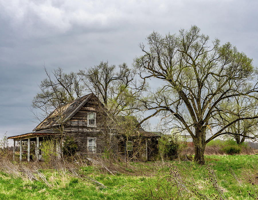 Landscape Photograph - Indiana Abandoned Farmhouse by Scott Smith