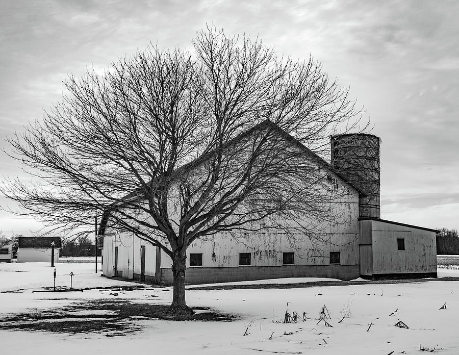 Landscape Photograph - Indiana Barn #267 by Scott Smith