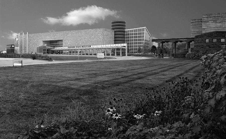 Indiana State Museum Indianapolis bw Photograph by Bob Pardue