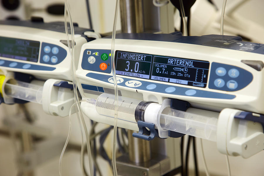 Infusion pump Photograph by Thelinke
