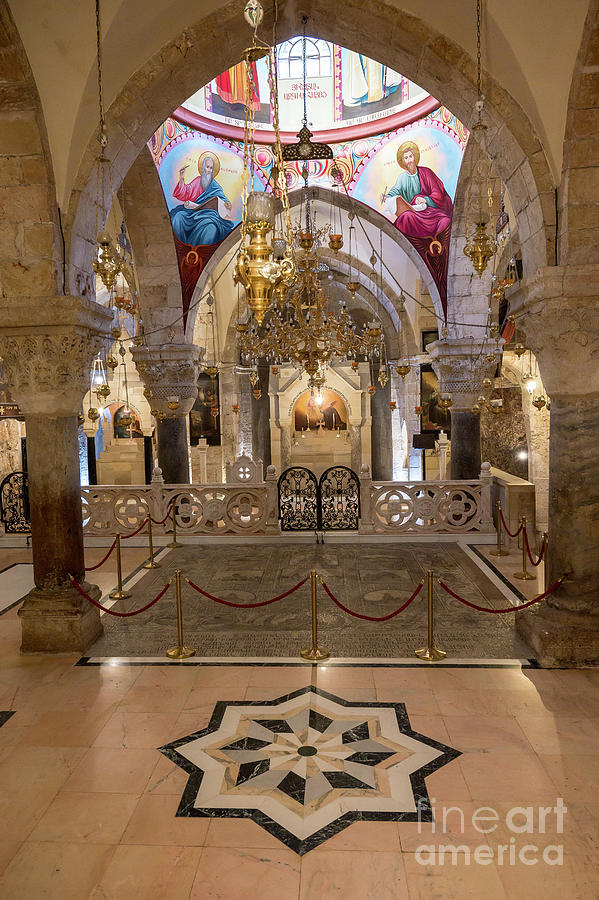 Interior Of The Church Of The Holy Sepulchre B2 Photograph By Ilan ...