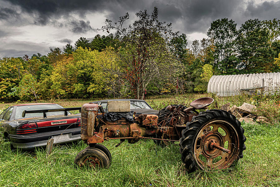 International Harvester Tractor Photograph by Bob Bell