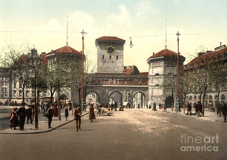 ISAR GATE, MUNICH, c1895 Photograph by Granger