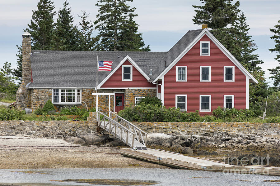 Maine Photograph - Island Home Boothbay Harbor Maine by Edward Fielding