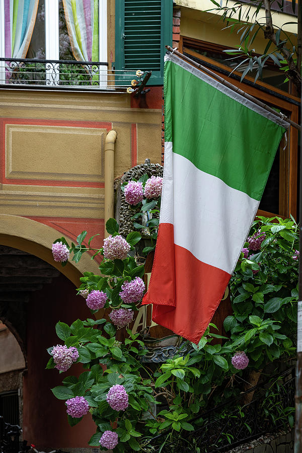 Italian Flag Photograph by Denise Kopko