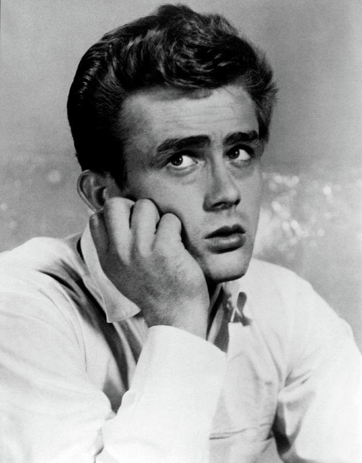 JAMES DEAN in EAST OF EDEN -1955-, directed by ELIA KAZAN. Photograph by Album