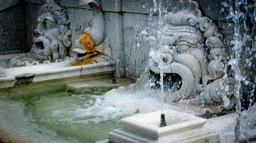 James Scott Memorial fountain Photograph by Rich S