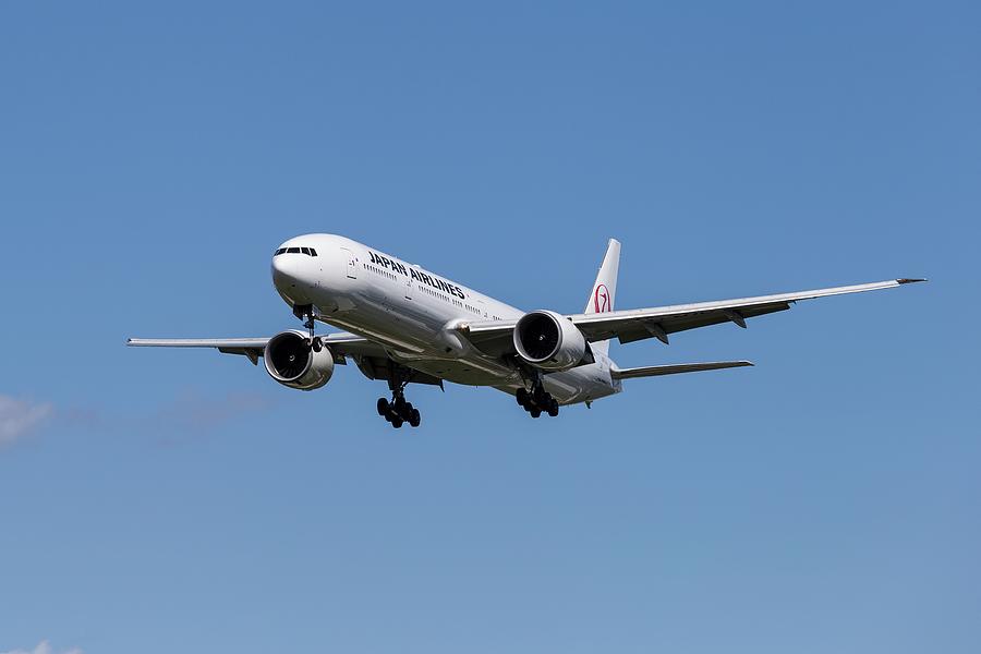 Japan Airlines Boeing 777-346 Photograph