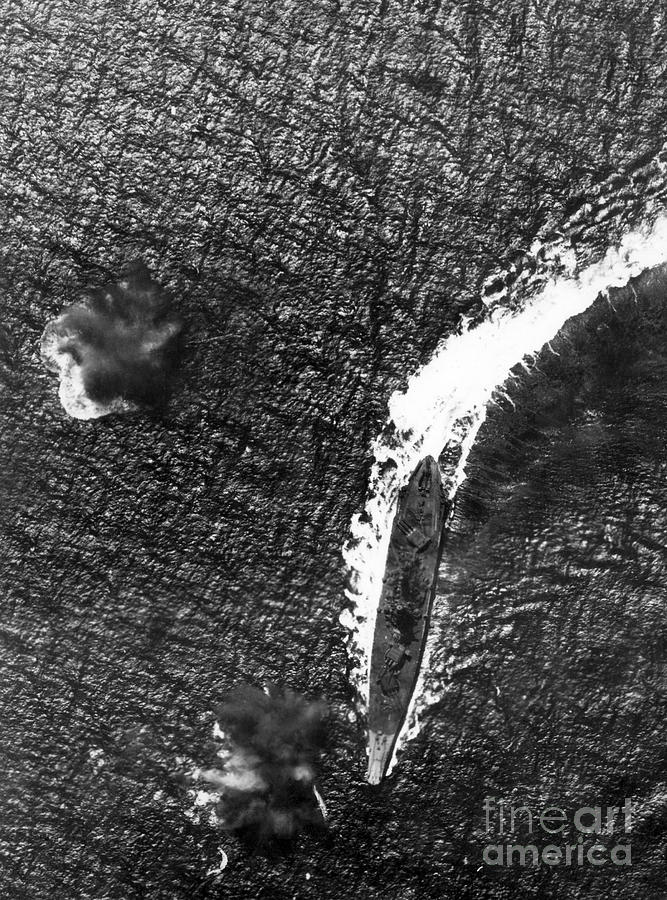 1944 Photograph - Japanese Battleship Yamato, 194 by Granger