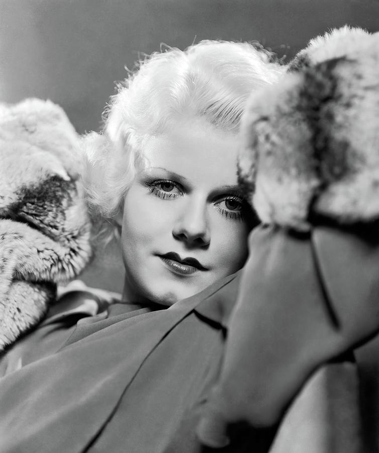 Jean Harlow. Photograph by Album
