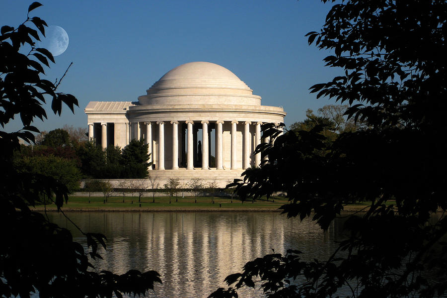 Jefferson Monument Photograph by Gene Lee