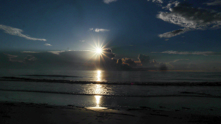 Jekyll Island Sunrise Star Line Photograph by Ed Williams