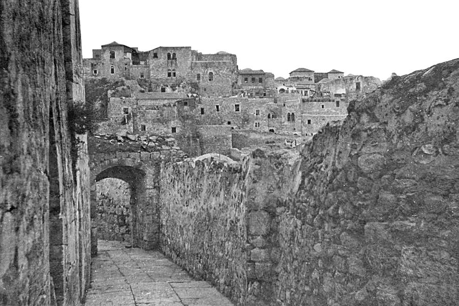 Jerusalem Alley in 1917 Photograph by Munir Alawi