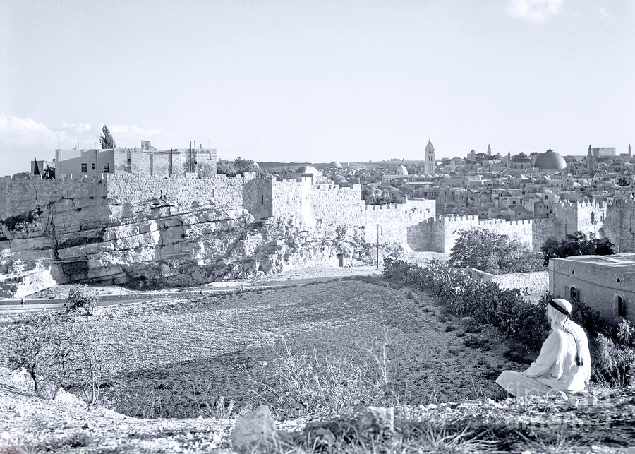 Jerusalem Before 1933 Photograph by Munir Alawi