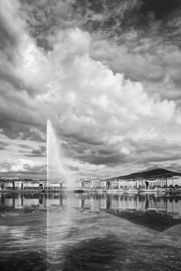 City Photograph - Jet DEau Geneva Skyline Black and White  by Carol Japp