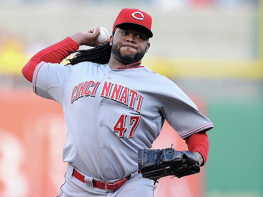 Johnny Cueto Photograph by Joe Sargent