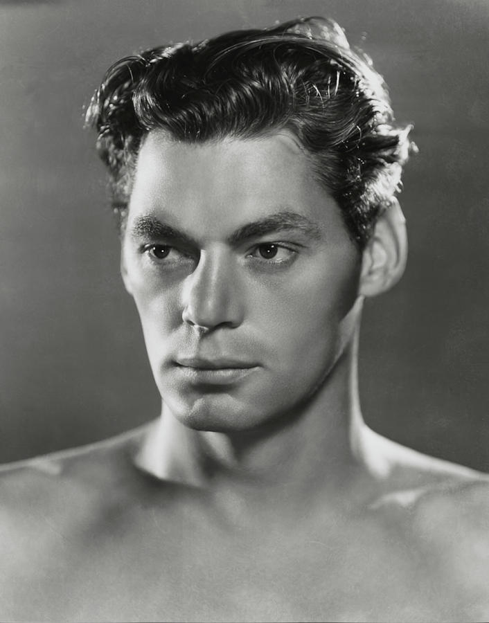 Johnny Weissmuller. Photograph by Album