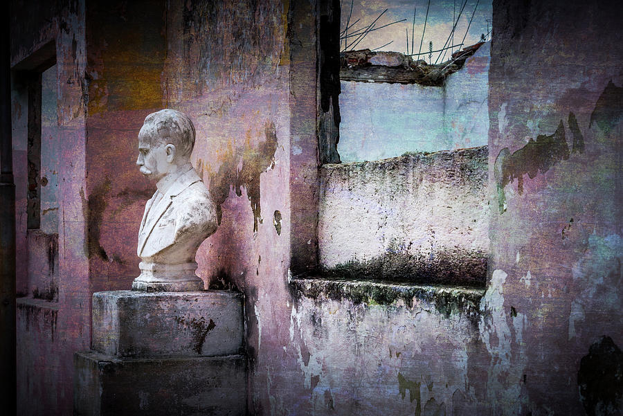 Jose Marti statue Cuba Photograph by Lou Novick