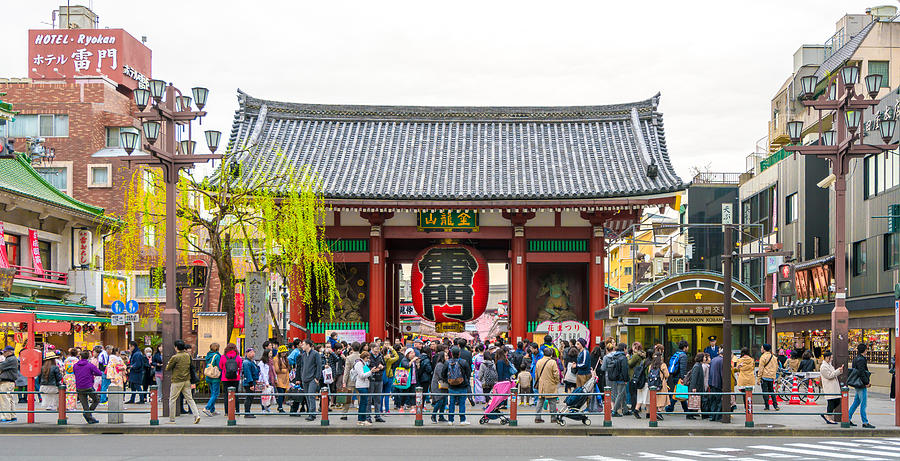 Kaminarimon Gate, asakusa ,Japan Photograph by Simonlong
