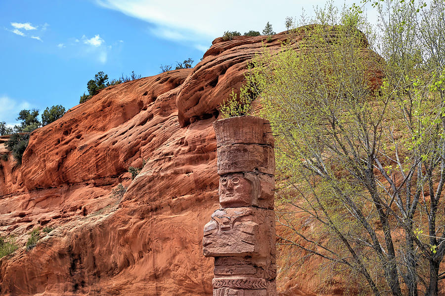 Spring Photograph - Kanab Totem Pole by Donna Kennedy