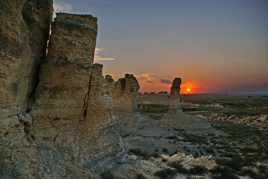 Kansas Badlands Sunset Photograph by Alan Hutchins