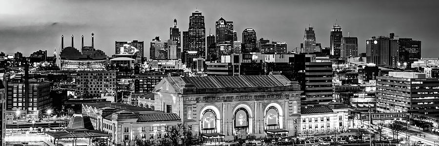 Kansas City Skyline Panorama in Black and White - Chiefs Edition