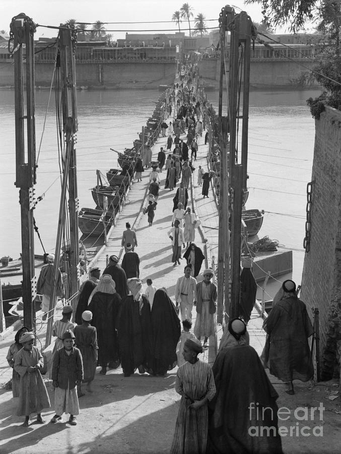 Katah Bridge, Baghdad 1932 Photograph by Granger