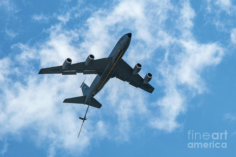 DVIDS - Images - KC-135 performs flyover at Kansas City Chiefs game