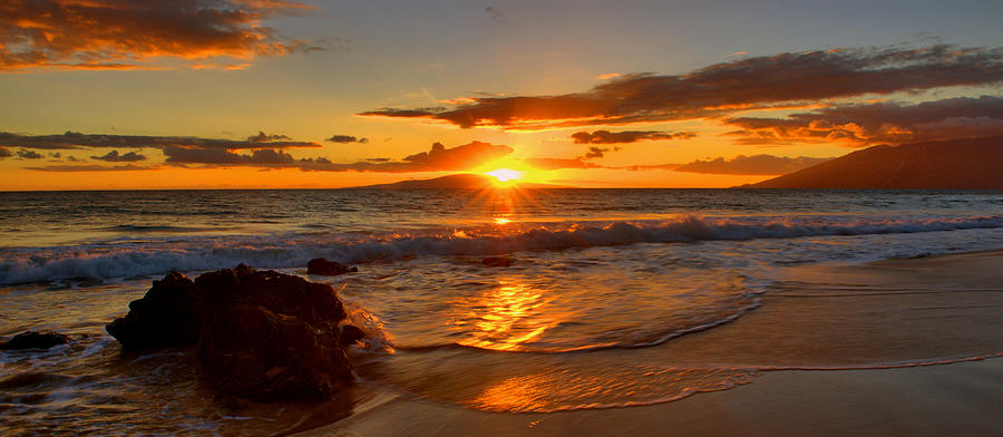 Keawakapu Beach Sunset Photograph by Stephen Vecchiotti