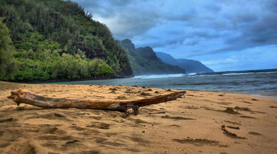 Kee Beach Kauai Photograph by DJ Florek