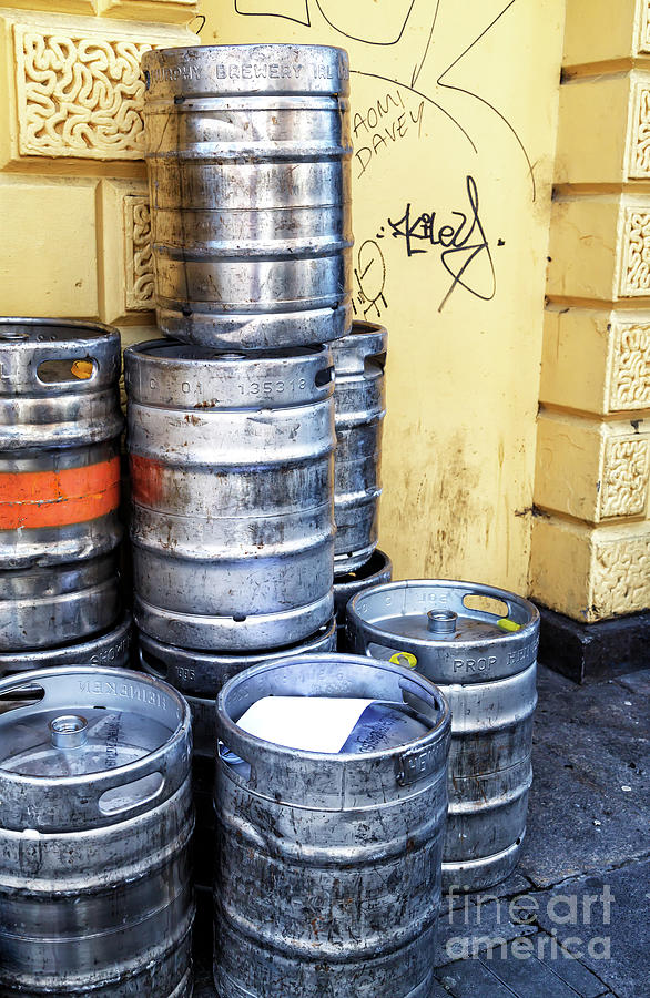 Keg O Beer in Dublin Photograph by John Rizzuto