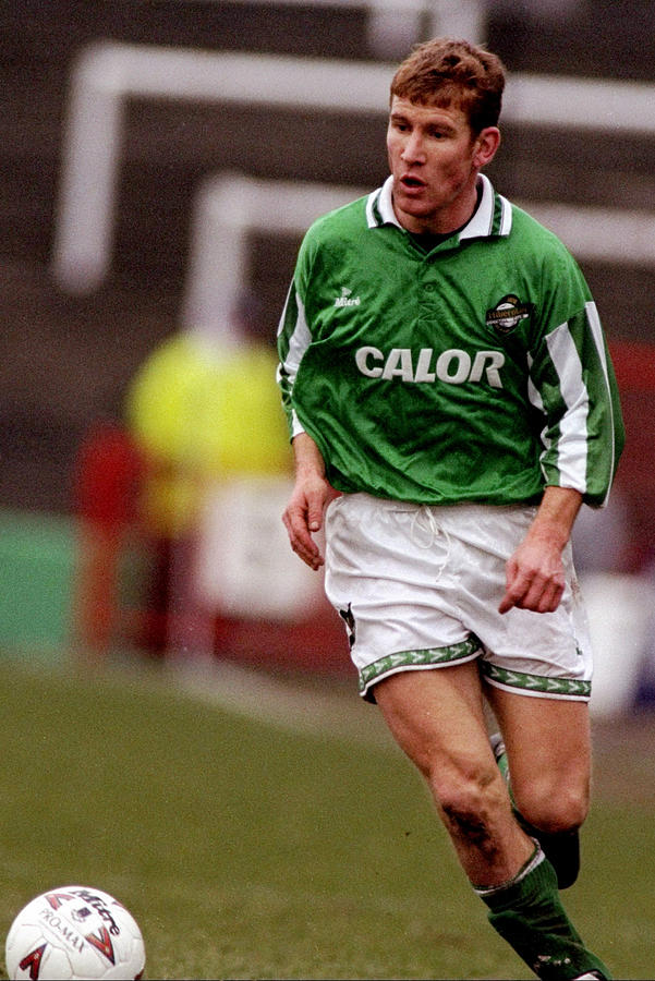 Keith Wright of Hibernian Photograph by Getty Images