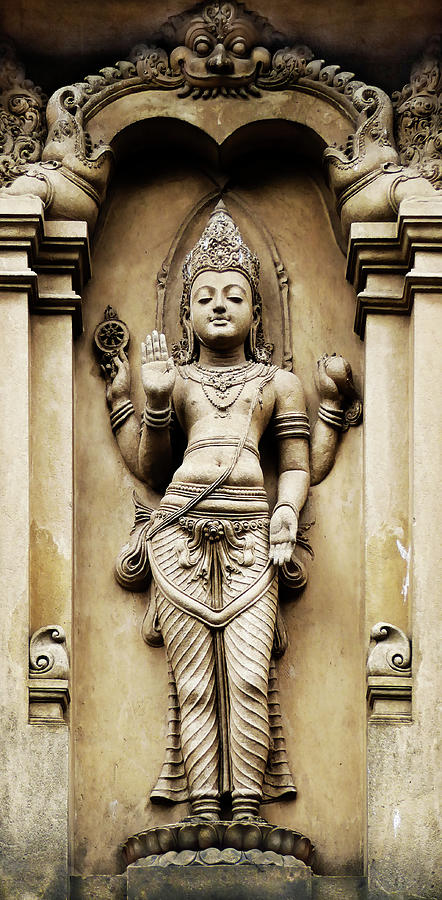 Kelaniya Vishnu Statue Photograph by Weston Westmoreland