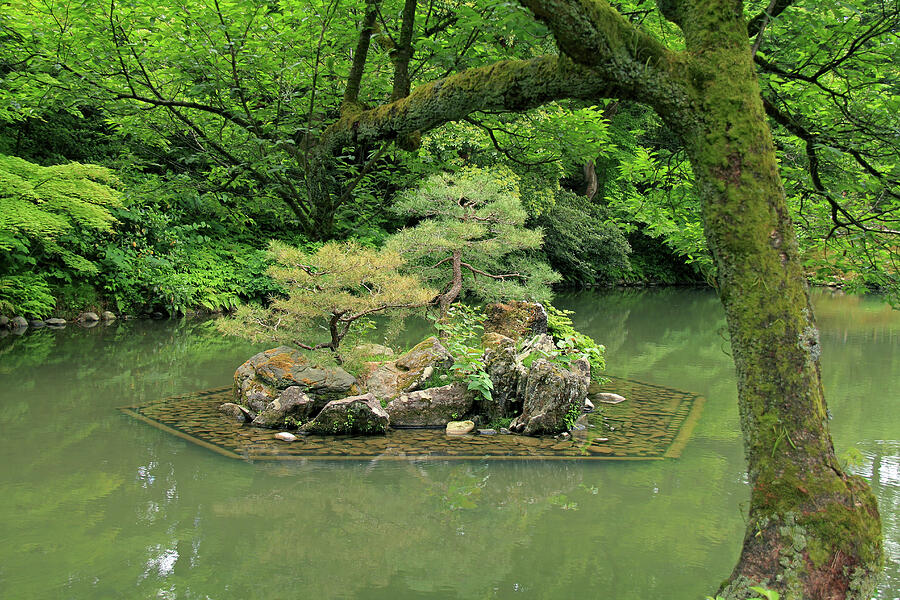 Kenrokuen Garden - Kanazawa, Japan Photograph by Richard Krebs
