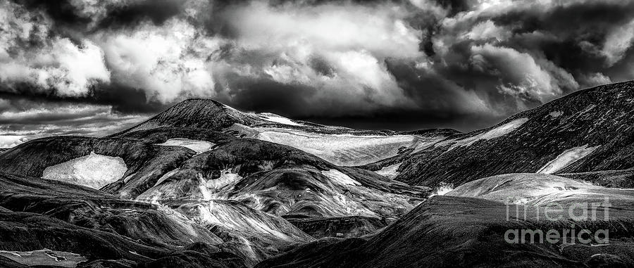 Kerlingarfjoll Volcanoes Photograph by M G Whittingham