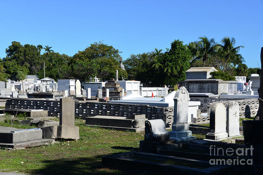 Key West cemetery Photograph by David Lee Thompson