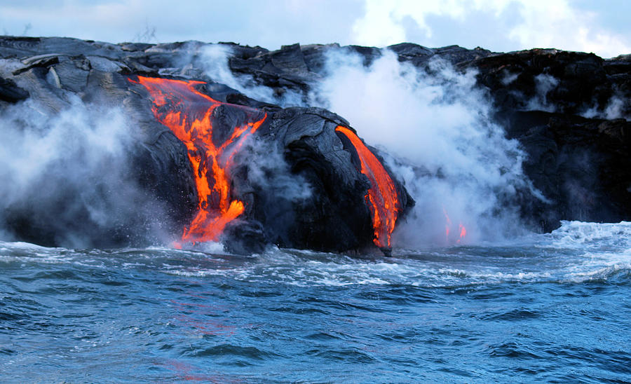 Kilauea Volcano lava flow Photograph by Photo by Cathy Scola
