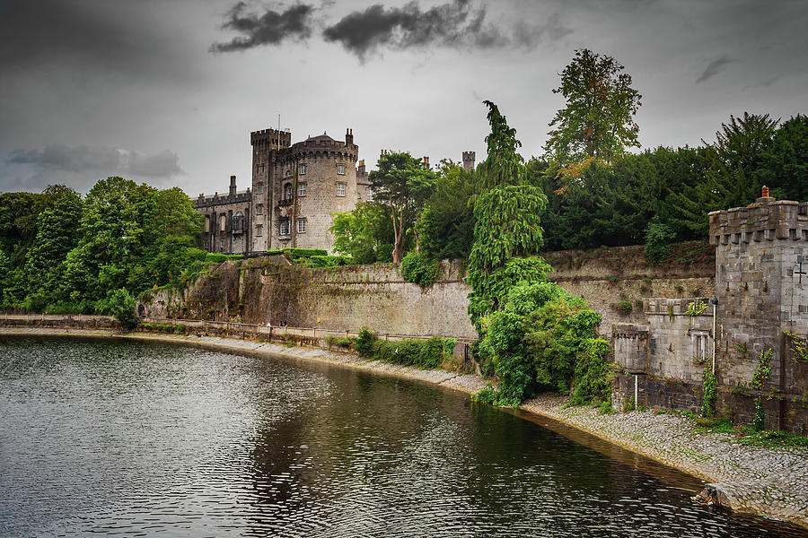 Kilkenny Castle River View In Ireland Photograph by Artur Bogacki