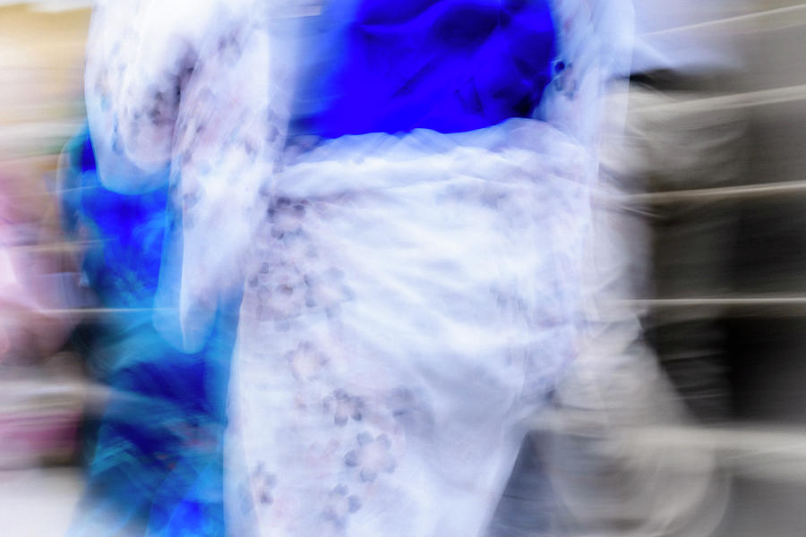 Kimono Blur Photograph