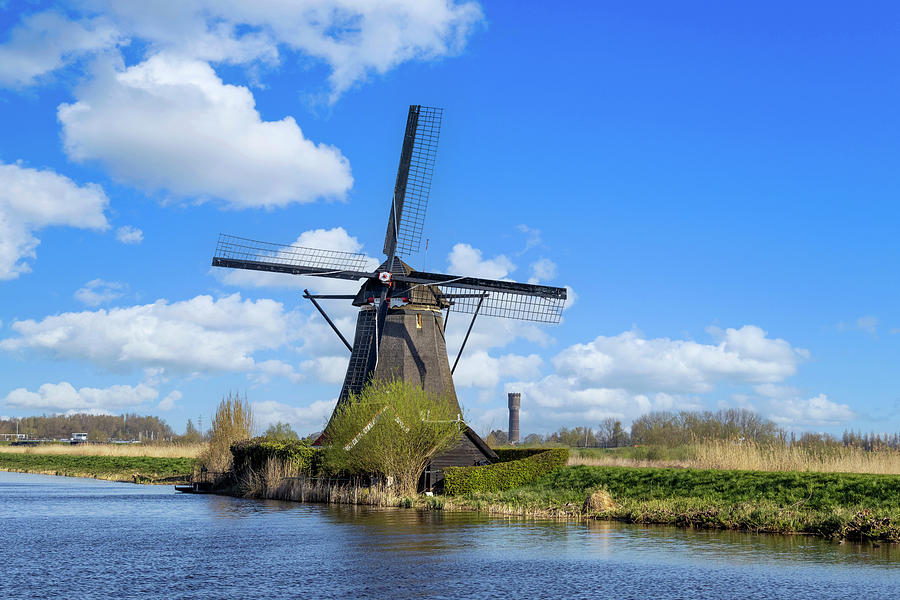 Kinderdijk windmill Photograph by Pietro Ebner