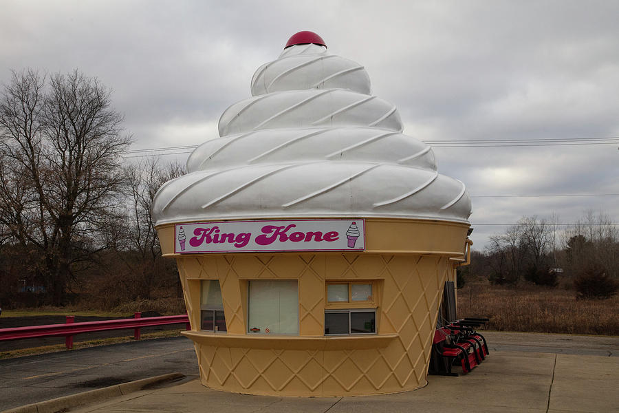 King One Ice Cream Shop in Perry Michigan Photograph by Eldon McGraw