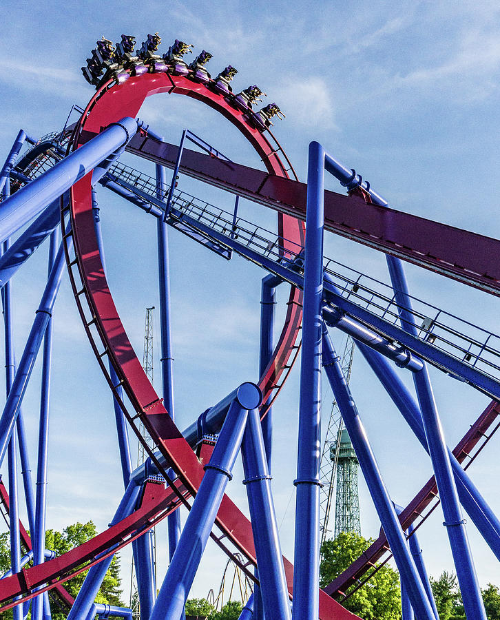 Kings Island Mason Ohio Banshee Rollercoaster Upside Down In The Loop Photograph by Dave Morgan