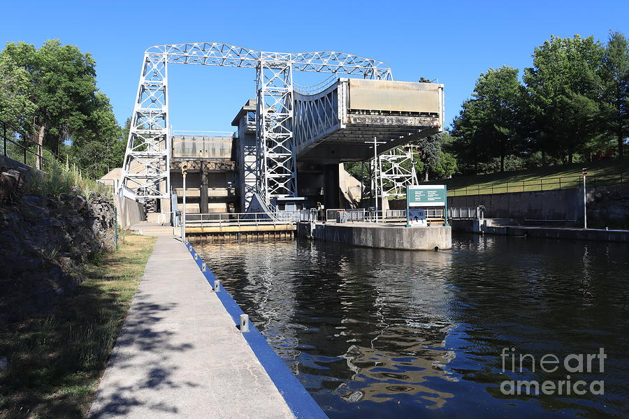 Kirkfield Lift Lock Photograph by Paul D Peden - Fine Art America