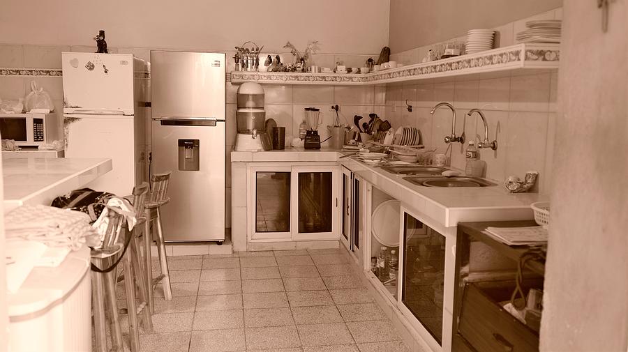 Kitchen In Cuba Photograph By Robert Little